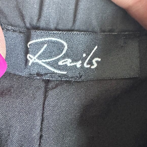 Rails Samara Black Paperbag Waist Shorts Size M – Cotton Tencel Blend Chic - Picture 4 of 8